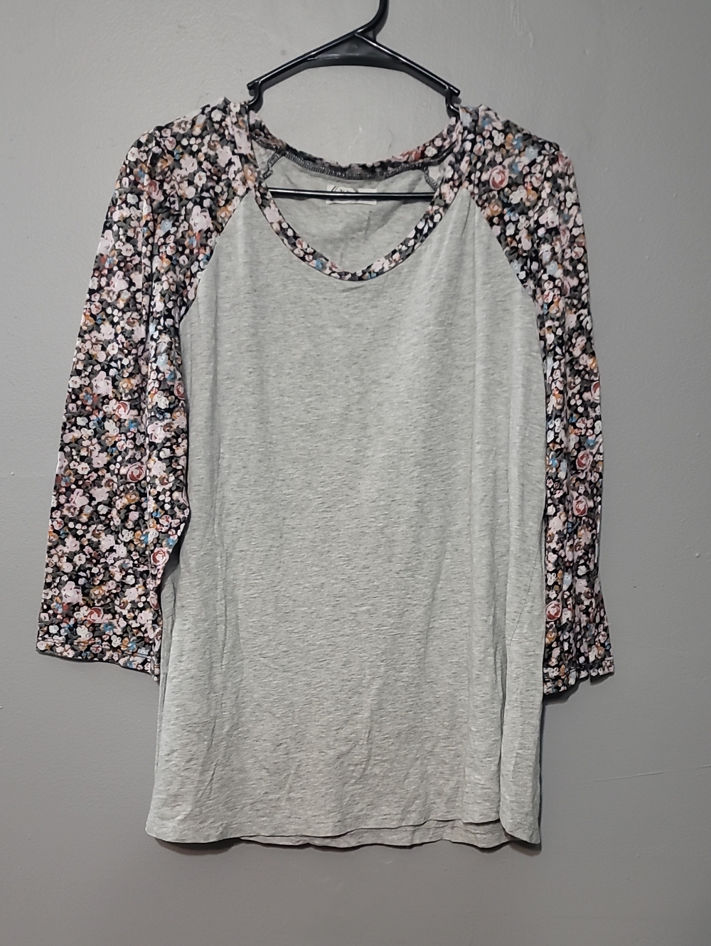 Floral Raglan Long Sleeve Tee - Light Gray with Multicolor Floral Sleeves
